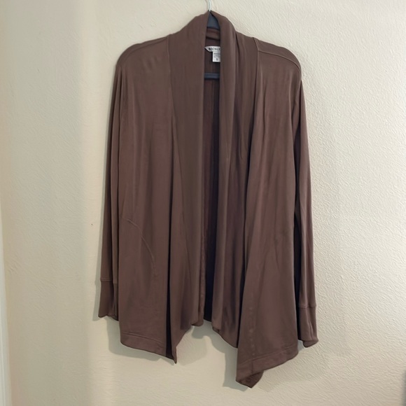 Athleta Pranayama Restore Wrap in Rustic Beige XS - Picture 2 of 3